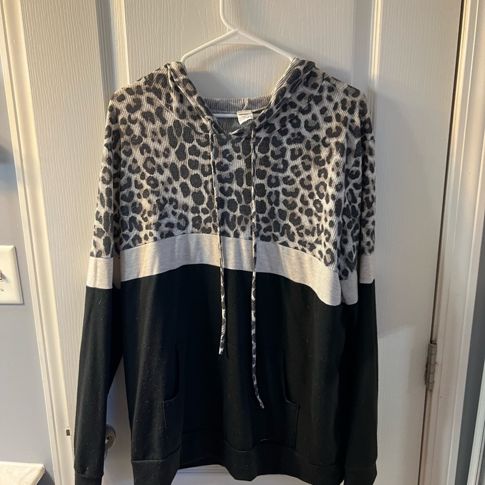 Waffle print hooded cheetah long sleeve